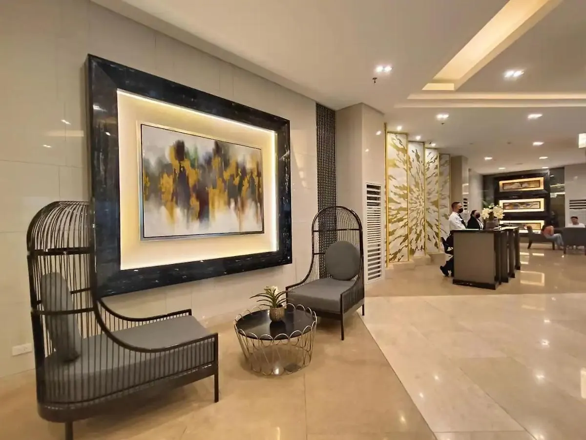 Apartment Penthouse Studio At Fame Residence 41St Floor, Shangrila-Megamall Manila